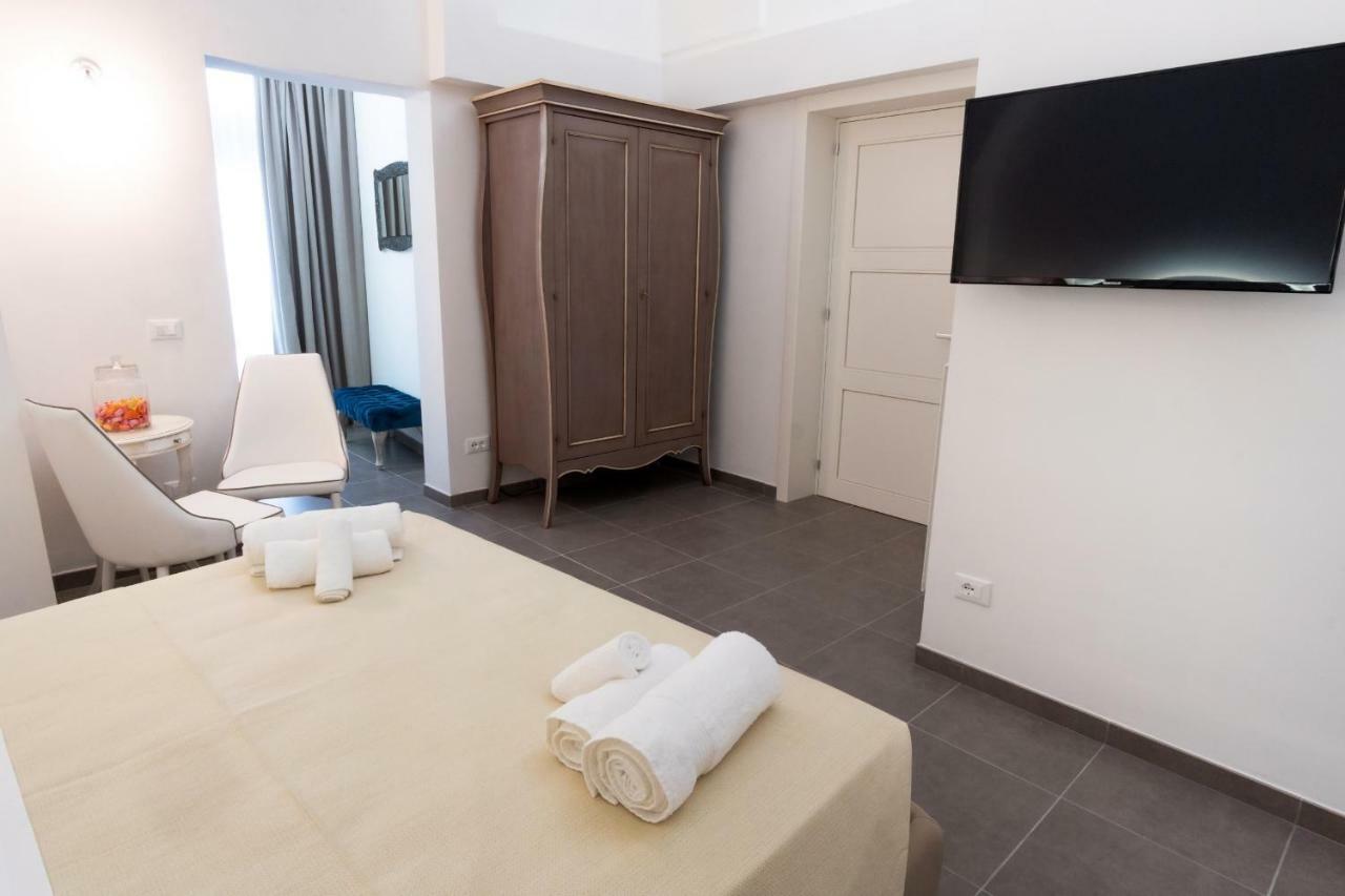 レッチェ Le Stanze Del Duomo Bed & Breakfast エクステリア 写真