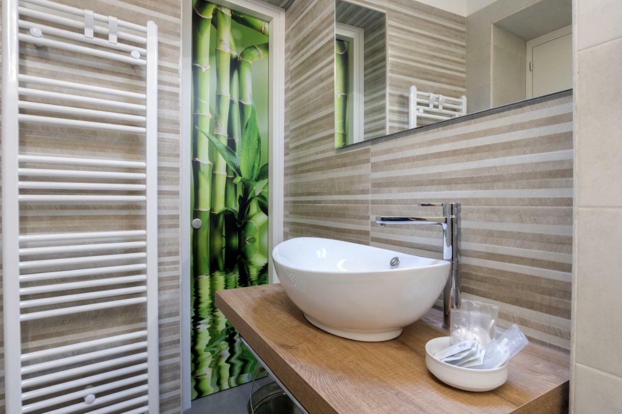 レッチェ Le Stanze Del Duomo Bed & Breakfast エクステリア 写真