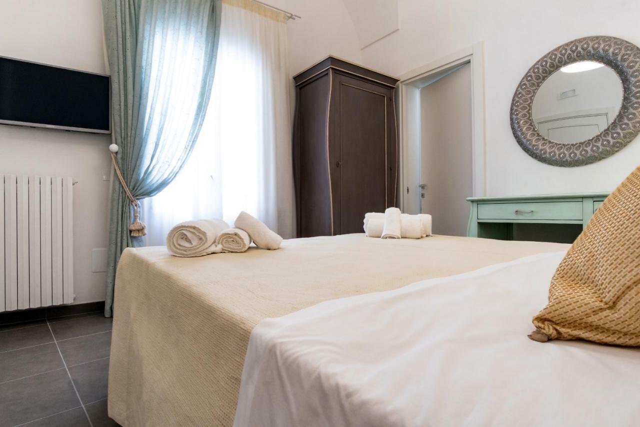 レッチェ Le Stanze Del Duomo Bed & Breakfast エクステリア 写真